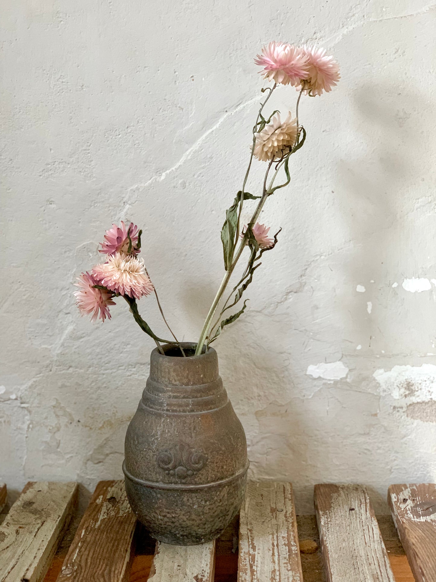 Gammel Vase, Metal, Fleur de Lys